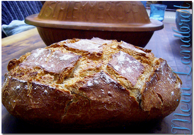 Landbrot aus dem Römertopf